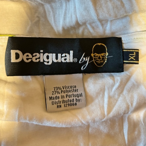 DESIGUAL Lacroix Colab S/S Black White Red Green Graphic Print Viscose Top XL - Picture 6 of 6